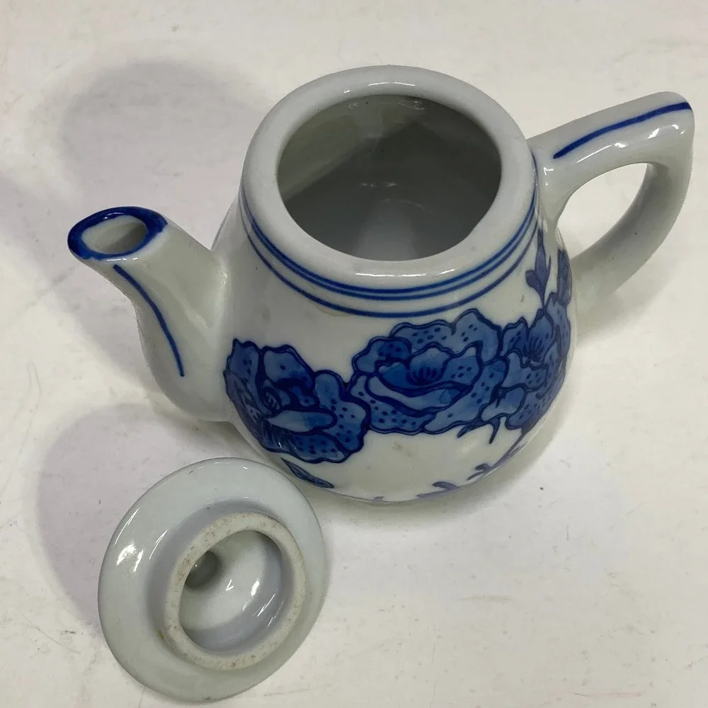 April Cornell measurements teapot
